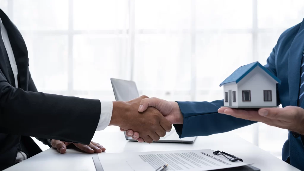 Mortgage Broker vs. Bank: Which Option Is Right for You?